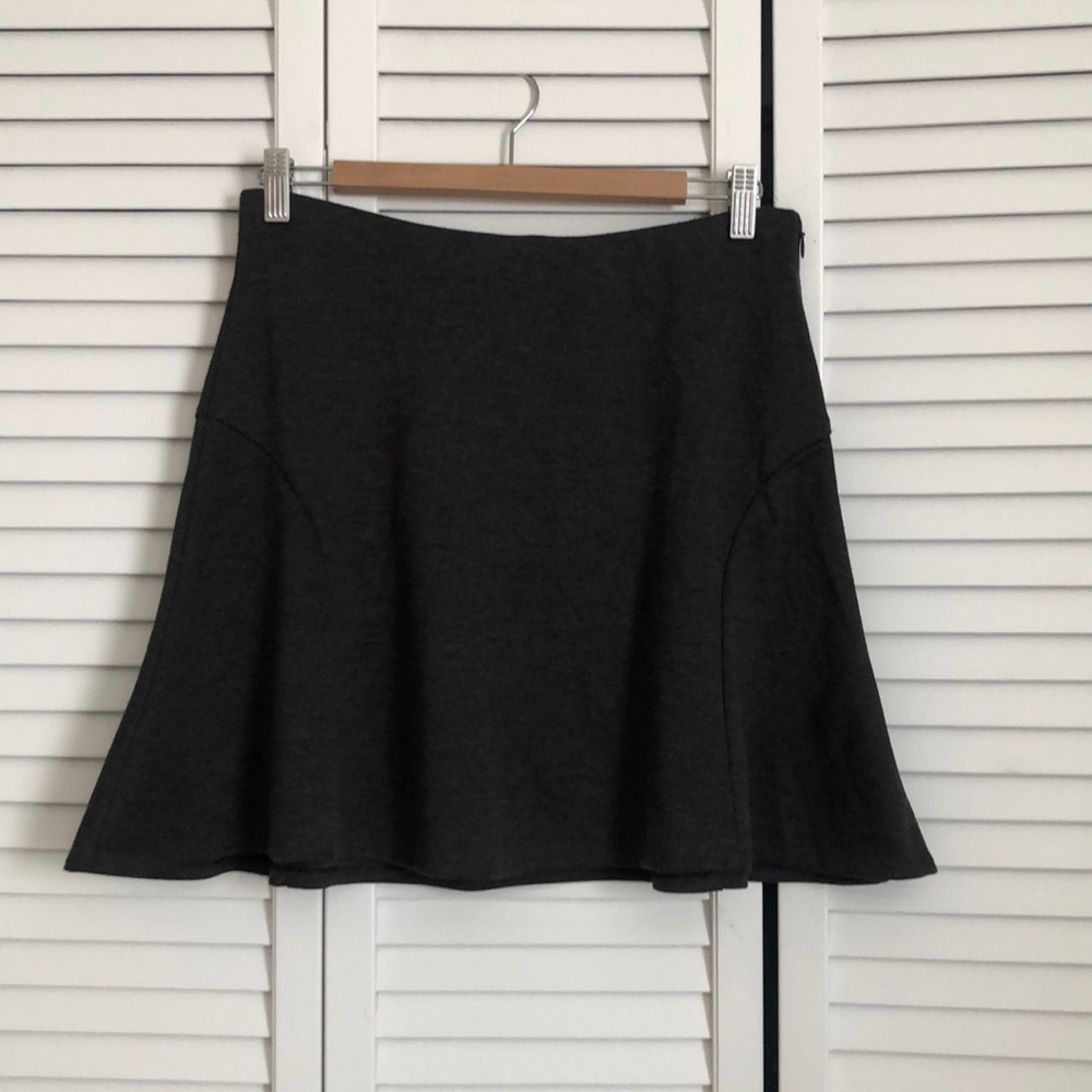 Ladies skirt